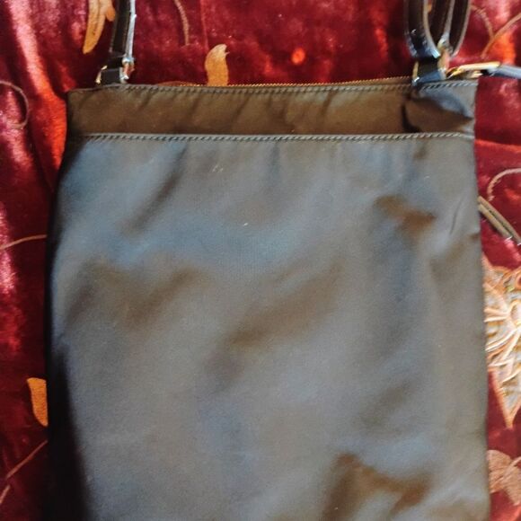 Kate Spade Black Crossbody Bag with Adjustable Strap - Picture 11 of 13